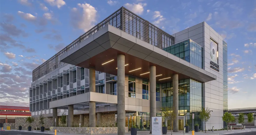 Medical Center of the Americas / Cardwell Collaborative